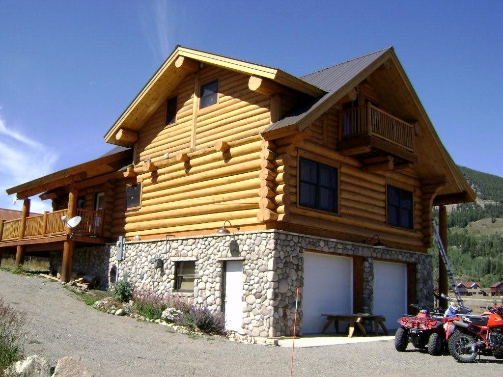 Buckhorn GreatLand Log Homes